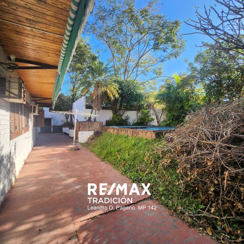 Casa Venta 3dorm C/ Pileta Microcentro Resistencia
