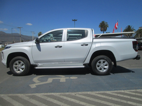 Mitsubishi L200 Work Xr Año 2025 Disponible