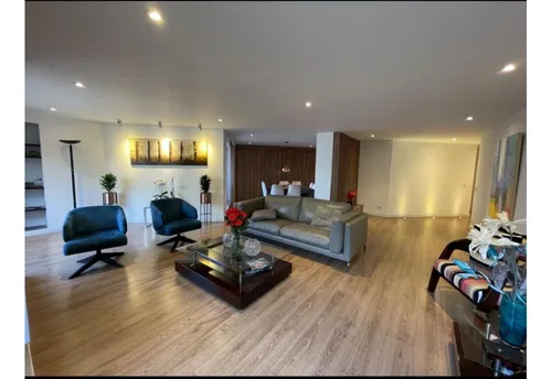 Vendo Santa Paula 200m2 3hab 4°piso Ext 2balcones Cbs 3parq