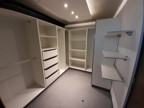 Departamento En Venta En Lomas De Angelópolis
