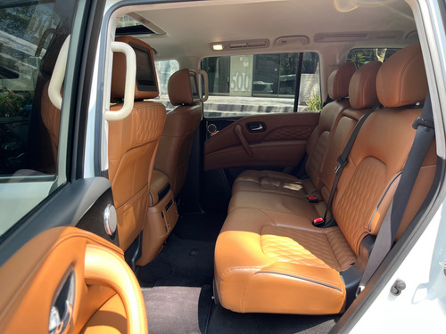 Infiniti QX80 5.6l Perfection 8 Pasajeros At