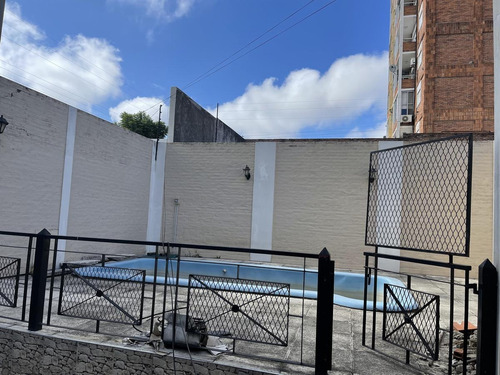 Imagen 17 de 17 de Venta Casa 4 Ambientes Con Jardín, Cochera, Quincho Y Fondo Libre Con Piscina En Wilde (30086)