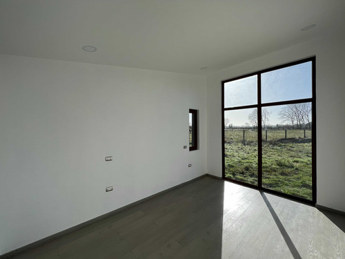 Casa En Venta En Praderas De Frutillar (63940)