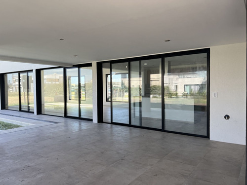 Casa A Estrenar En Venta En El Rebenque, Canning