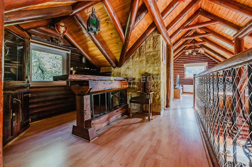 Casa Condominio, Con Gran Entorno En La Naturaleza