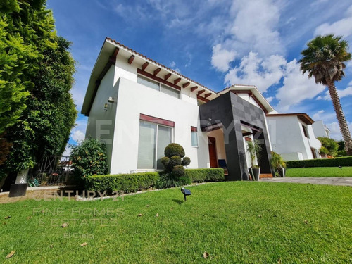 Venta De Casa En La Vista Country Club, Atlixcáyotl, Puebla, De 3 Recámaras