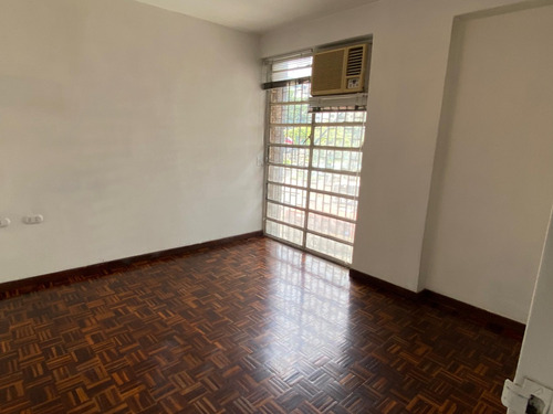 Altamira, Se Alquila Oficina O Local Para Consultorio. Beatriz Pacheco Mls #25-23542