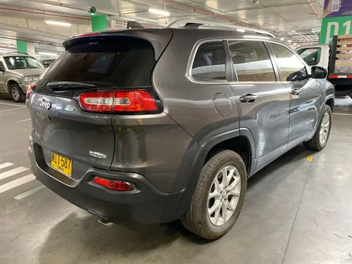 Jeep Cherokee 3.2 Longitude