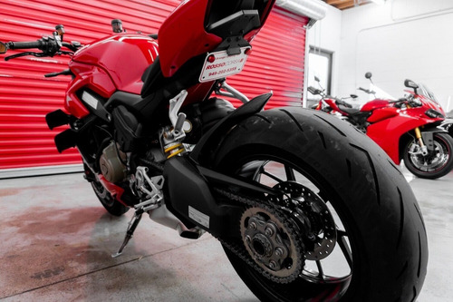 Imagen 3 de 4 de 2021 Ducati Streetfighter V4