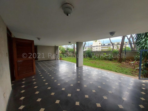 Imagen 2 de 11 de Apartamento Venta Clnas Bello Monte Mls #21-22990 Espectacular Apartamento De 119 Mts.2, Fresco Y Bien Iluminado, De Excelente Distribución: Tres Habitaciones, Dos Baños Completos, Amplia Cocina
