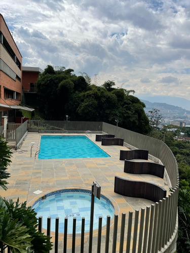 Vendo Apartamento En Envigado, Alto De Las Flores, En Baressi