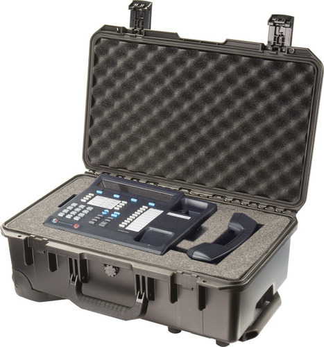 Caja De Proteccion Pelican Storm Sumergible Im2500 Ruedas Color Negro
