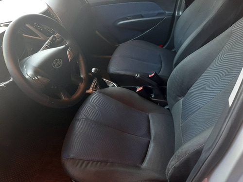 Imagem 8 de 9 de Hyundai Hb20 1.6 Comfort 16v Flex 4p Manual