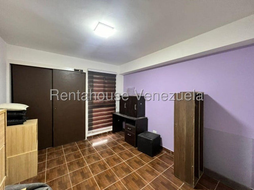Confortable Apartamento En Venta En La Urb. La Urbina / Mls #25-21413 / Brayan Contreras