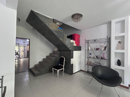 Venta Canning Casa A 2 Cuadras Shopping Las Toscas, Amplia Y Luminosa! Apta A Crédito!