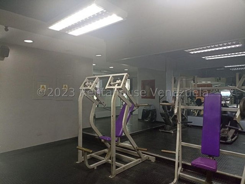 Ana Torres. Local Comercial En Venta 24-5839 En El Valle