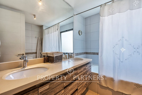 Casa Mediterránea En Condominio, Colegio Everest, ...