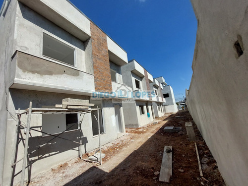 Imagem 9 de 15 de Sobrado Em Xaxim - Curitiba - 1700