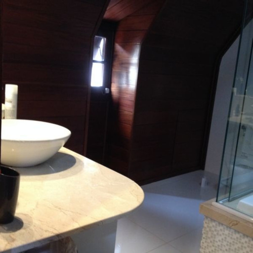 Casa Em Ipanema Com 4 Dormitórios - Mi5493