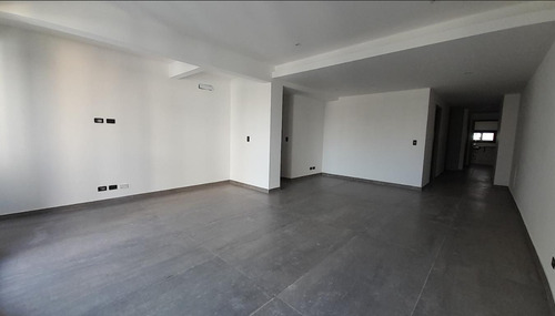 Departamento De 3 Ambientes A Estrenar En Flores.