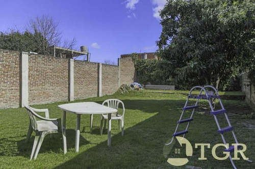 Oport X Viaje - Imponente Casa En Lote Propio. Ideal Dos Familias.