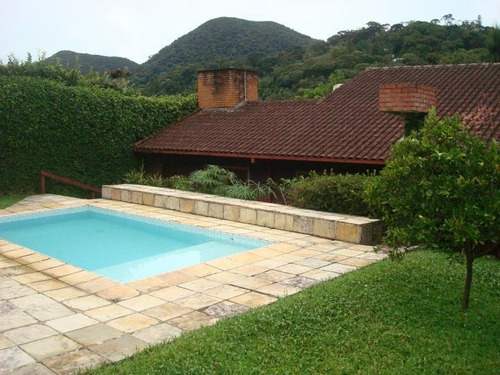 Casa Para Venda Em Teresópolis, Comary, 5 Dormitórios, 1 Suíte, 3 Banheiros - Cs1659_2-399750