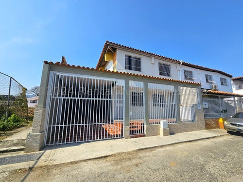 Casa En Venta Cabudre Los Pinos Ii Conjunto Cerrado Codigo 2  4  2  2  2  1  2  7  Mildred Para Vivir En Comodidad, Disfrutando De Amplios E Iluminados Espacios, De Buena Ubicación Y Con Seguridad 