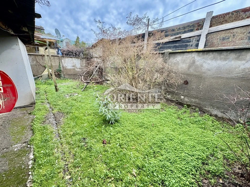 Terreno Con Casa Para Remodelar - Pueblo Lo Barnchea