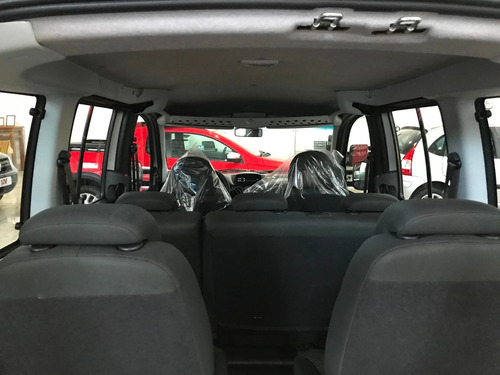 Fiat Doblo Essence 1.8 7 Lug
