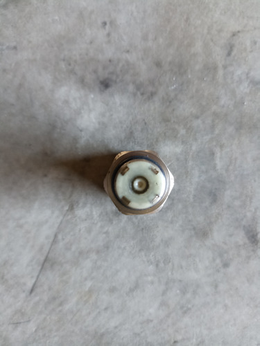 Válvula De Poder Frenos Nissan Tsuru 1995-2013 (Usado)