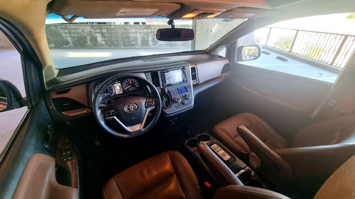 Toyota Sienna 3.5 Limited At