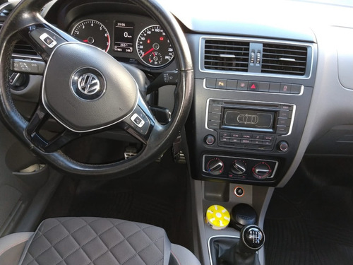 Volkswagen Fox Highline 1.6 Msi 16v Manual Con Caja De 6ta.