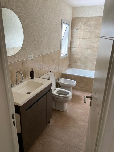 Imagen 12 de 19 de Casa En Venta De 3 Dormitorios En Barrio San Alfonso Del Talar