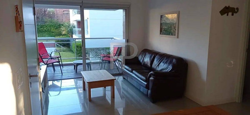 Imagen 2 de 10 de Apartamento En Venta Punta Del Este 2 Dorm #1826