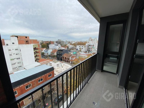Edificio Bonjo V, Semipiso De 2 Ambientes A Estrenar. Guemes