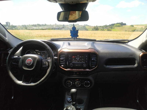 Imagem 8 de 10 de Fiat/toro Volcano Automática