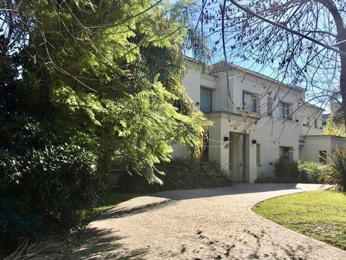 Imagen 1 de 12 de Casa En Venta En Country Club Campos De Alvarez - Moreno
