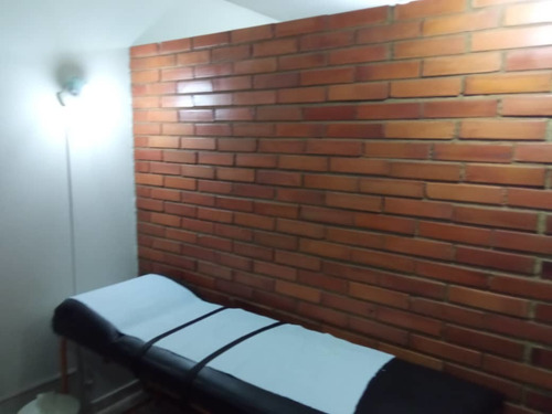 Imagen 6 de 9 de Consultorio Médico En Alquiler Calicanto 0412-8887550