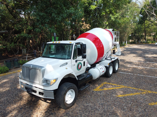 Camion Revolvedor De Concreto International 2005 8 Mts 3