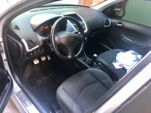 Imagem 11 de 13 de Peugeot 207 2009 1.6 16v Xs Flex 5p