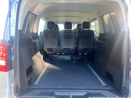 Mercedes-Benz Vito 1.9 119 Cdi Tourer Pasajeros 9+1 At