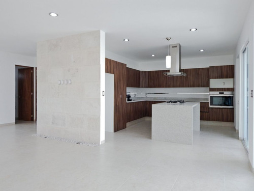 Hermosa Residencia, Lomas De Juriquilla, Jardín, Terraza, Estudio O 4ta Rec Pb