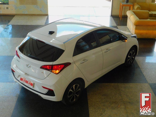 Imagem 10 de 10 de Hyundai Hb20 R Spec 1.6 Flex 16v Aut.