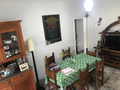 Imagem 12 de 15 de R Soares Vende!!! Excelente Casa Salas Dois Quartos Com Churrasqueira,, Lavanderia, Jardim Fruteiras.ótima Localização No Parque Imperial Nova Friburgo. - Jcca30028