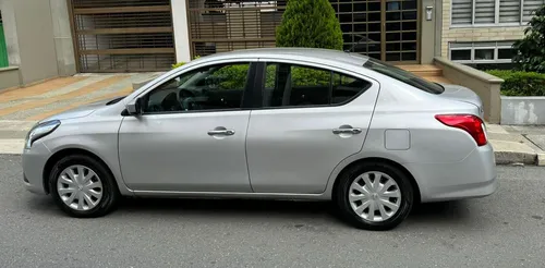 Nissan Versa 2017 Automatico Y Con Boton De Encendido