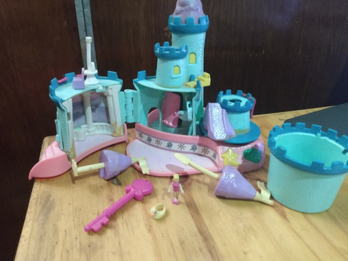 Imagen 4 de 4 de Starcastle - Beach Castle. Tipo Polly Pocket (1996)