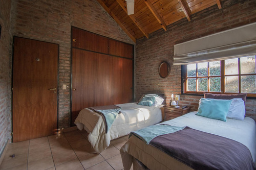 Venta Casa Banco Provincia Country Club. Piscina Quincho Excelente Lote Esquina