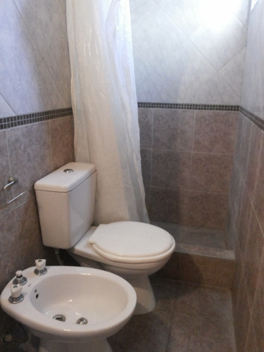 Alquiler 2 Amb - 1º Piso Interno - Hurlingham(villa Alemania
