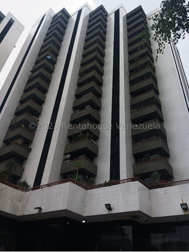 Apartamento En Venta El Rosal 18/04 Dr