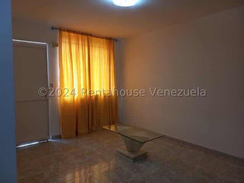 Luisa E. Casa En Venta En Nueva Casarapa Msl #25-5072